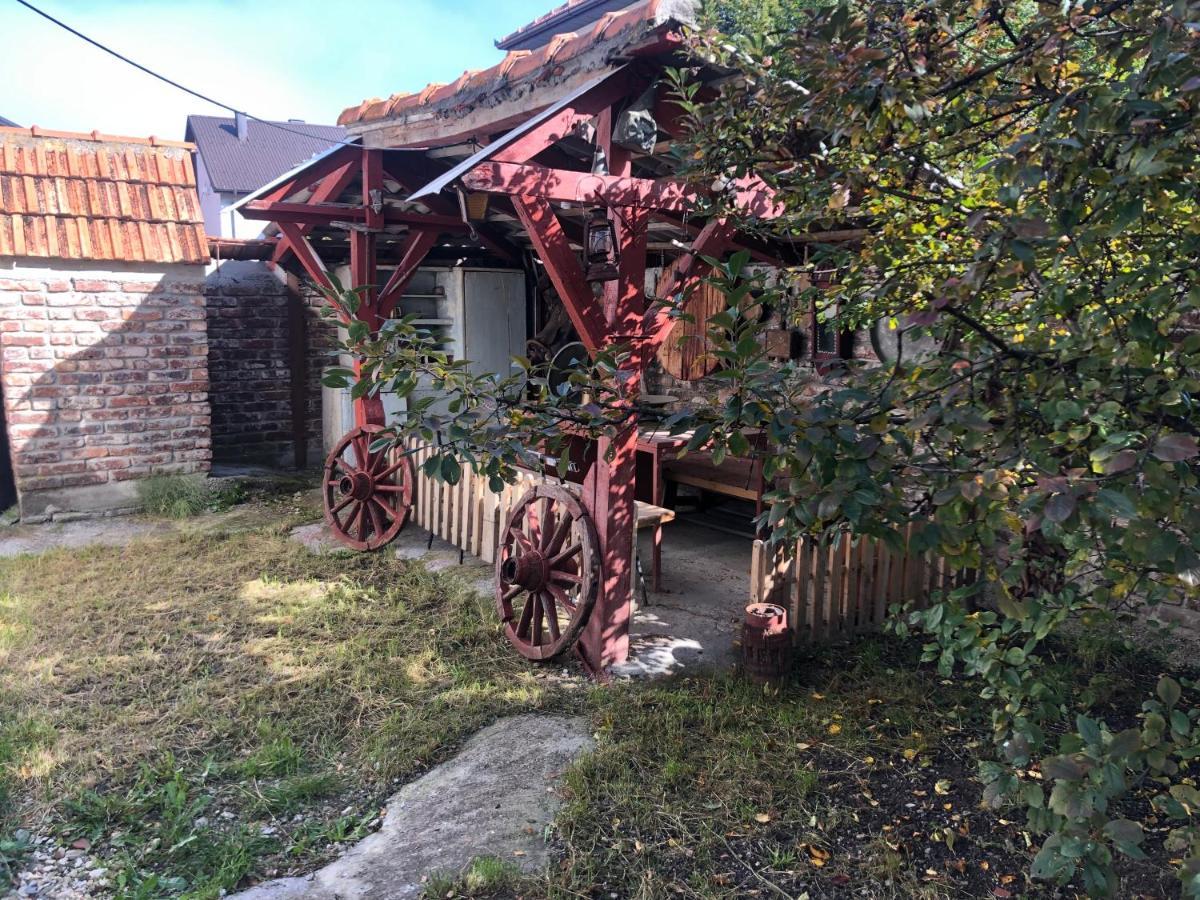 Apartmani&Restoran -S O K O- Sjenica Exterior foto